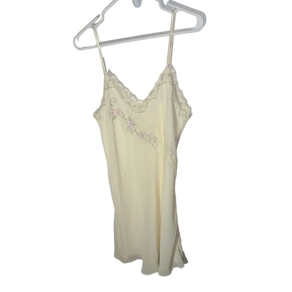 Valarie Stevens Slip Nightgown Size Medium Yellow Embroidered Lace Trim